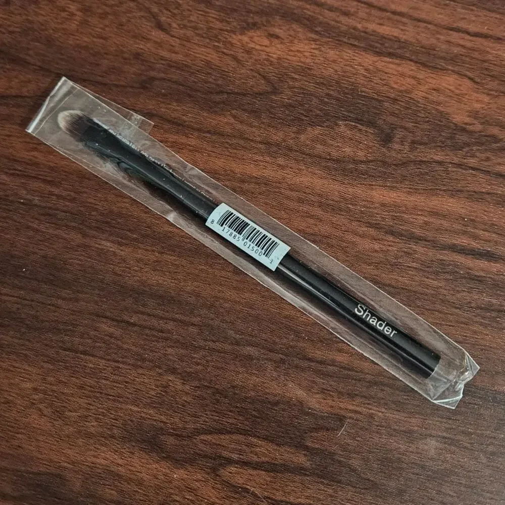 Julep Shader Brush ~ New in plastic